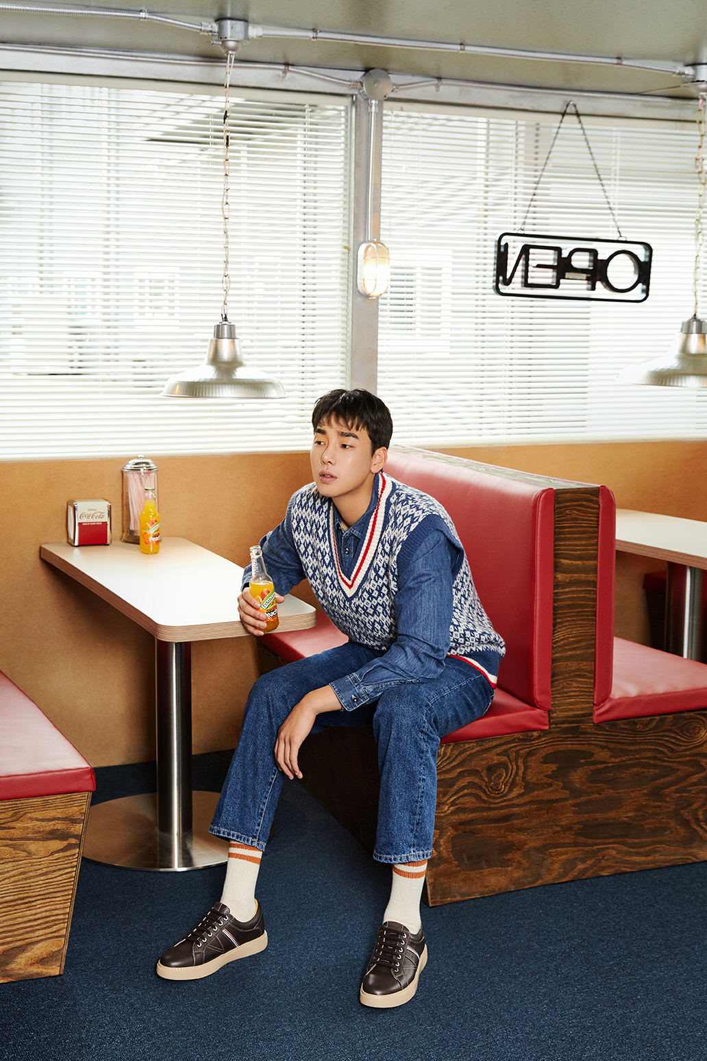 22FW YOUNGAGE M model 2 (s).jpg