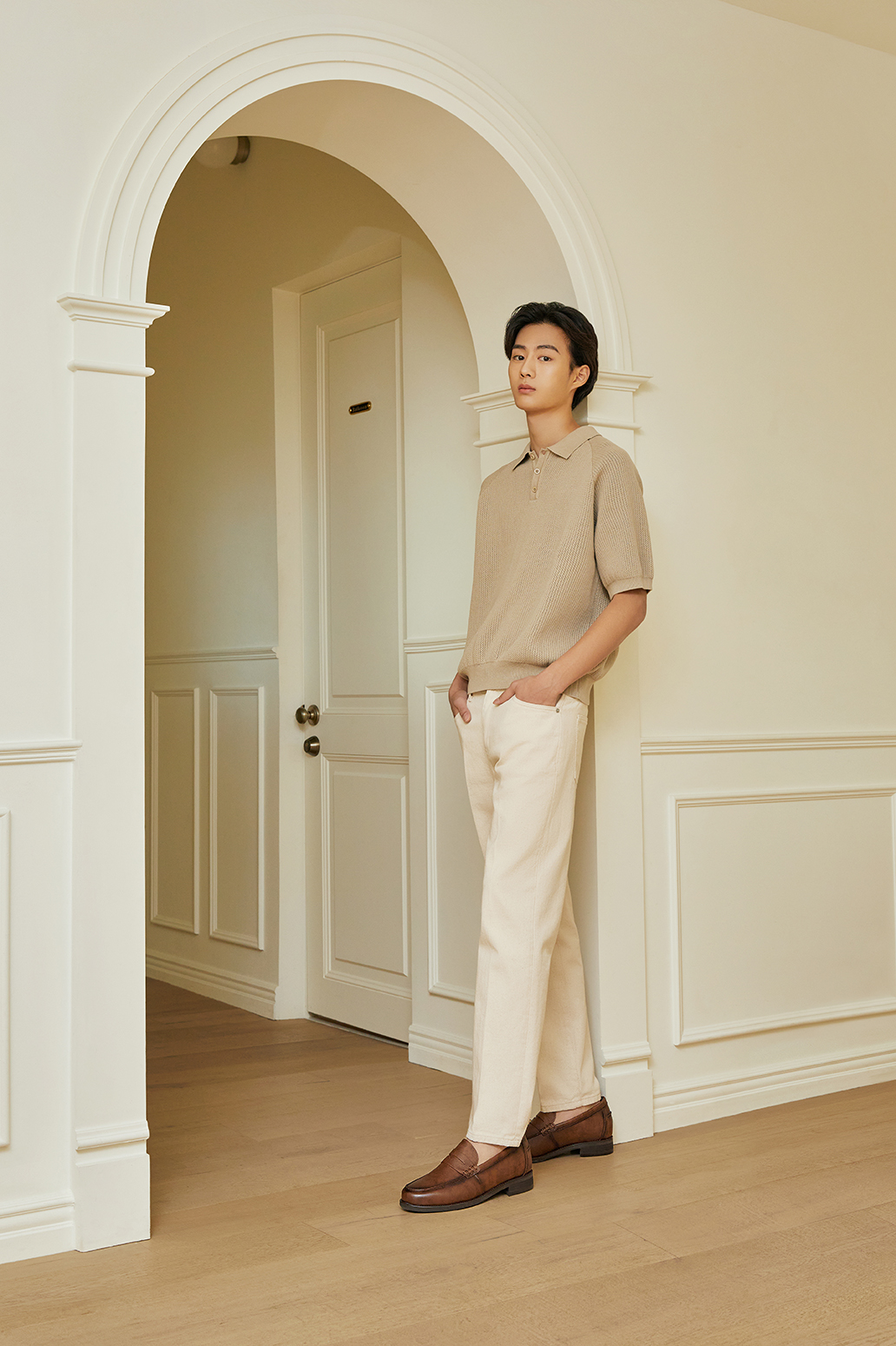 23SS PORTFOLIO M model (2).jpg